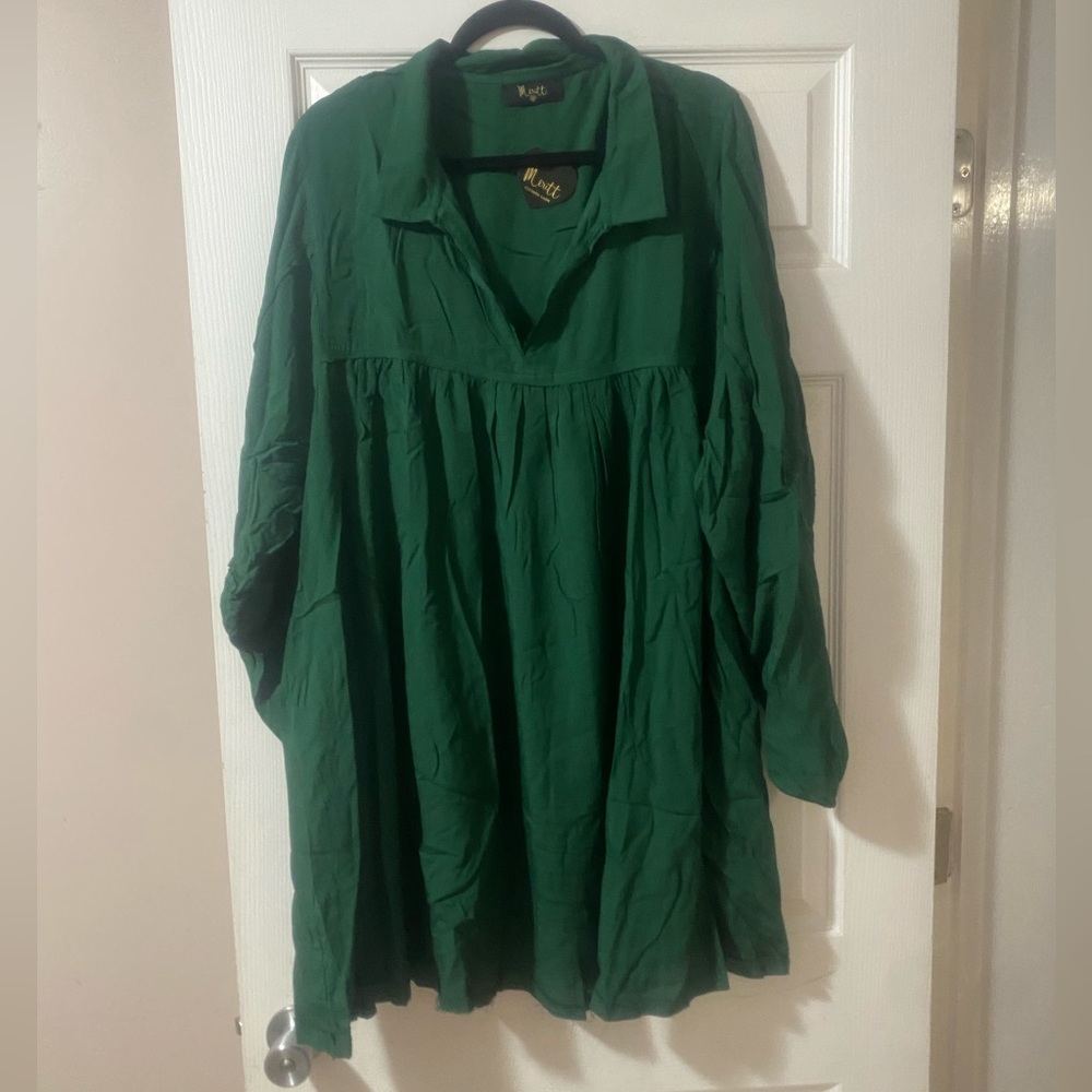 Impressions Boutique dress, NWT. Hunter green. 3X